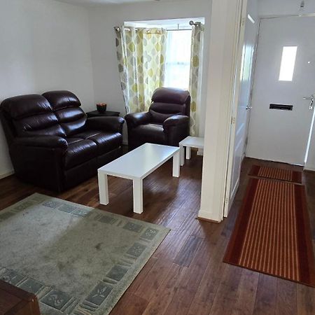 En-Suite House, Minimum 3 Nights Bookings Стокпорт Экстерьер фото